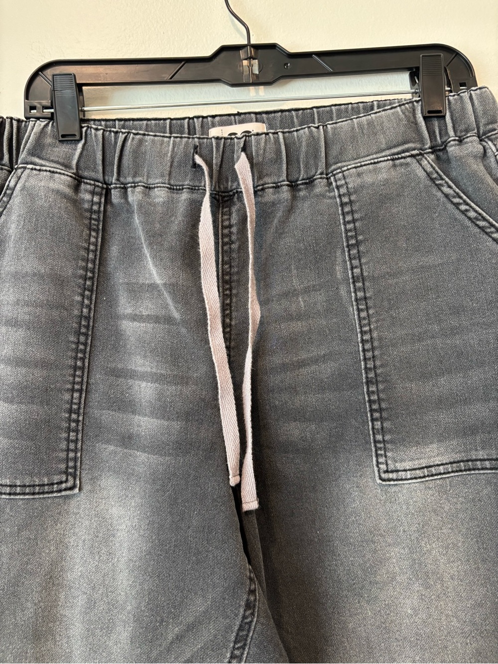 So size Large Jeans - Picture 3 of 5